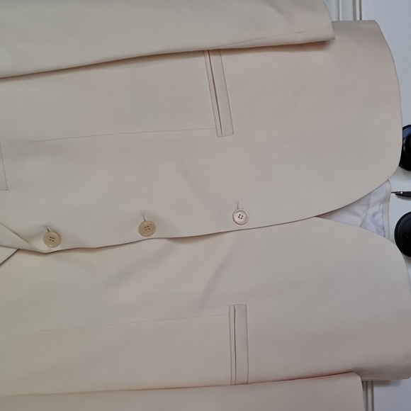 COPY - 💢V 2 by VERSACE COAT💢 - Picture 4 of 17